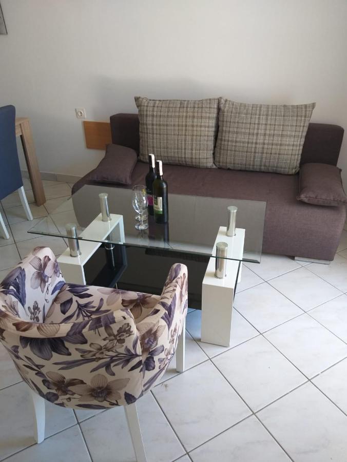 Apartmani Ana Tribalj Kültér fotó